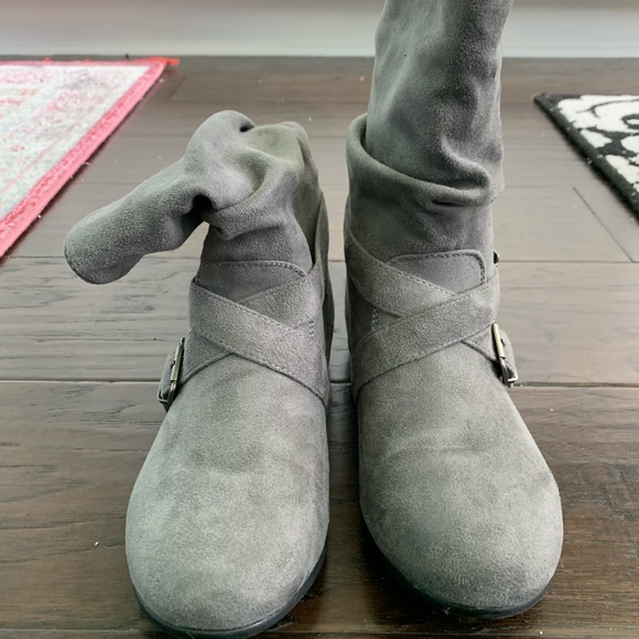 LIKE NEW Suede Boots - Picture 5 of 5